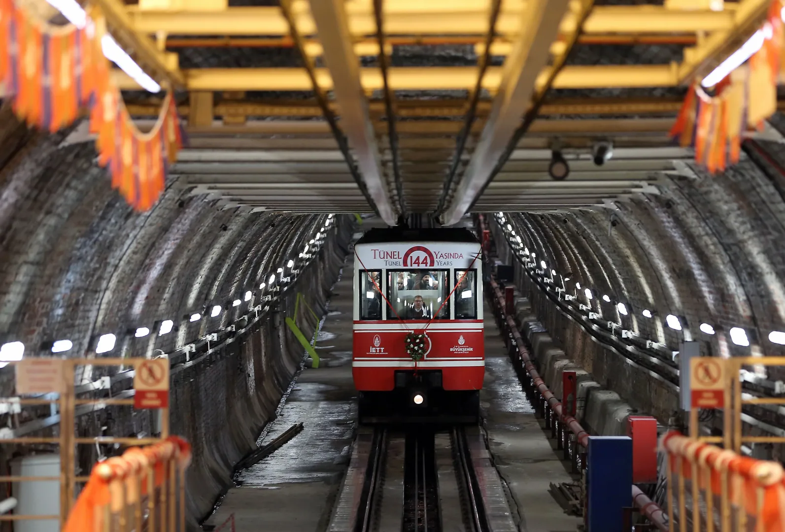Túnel de Karaköy (Tünel): El histórico funicular subterráneo de Estambul