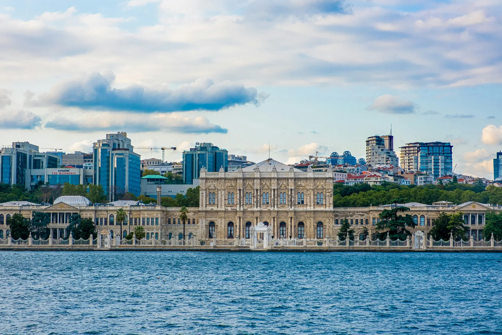 Dolmabahçe-Palast: Istanbuls kaiserliches Juwel am Bosporus